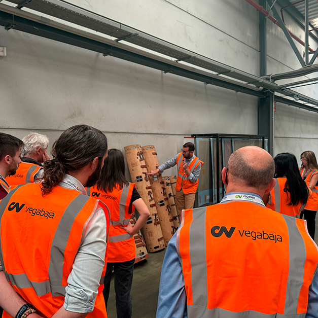 Taller Sistemas de Impresión, programa Compromiso Premium. Vista a planta producción Vegabaja Packaging