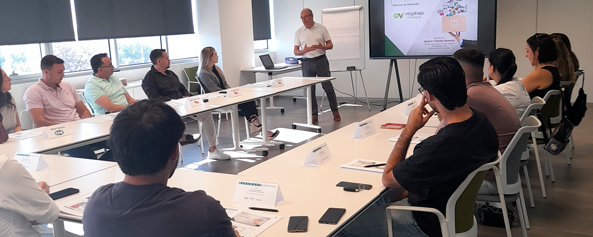 Taller Compromiso Premium Sistemas de Impresión en Vegabaja Packaging
